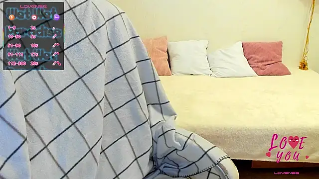 Snapshot of MilisaSweet777 chatting on 02-15-26, 08:16 MilisaSweet777 online show from 02-15-26, 08:16