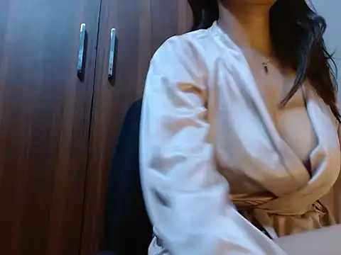 soya queen online show from 07-30-26, 04:44