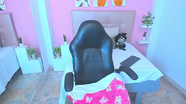 Snapshot of Miku_Kita chatting on 09-14-25, 12:54 Miku Kita online show from 09-14-25, 12:54