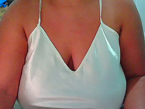 lady rosie online show from 11-22-25, 01:32