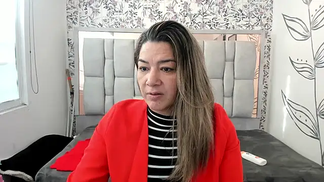 Snapshot of Chanel__Rose__ chatting on 09-17-25, 12:18 Chanel Rose online show from 09-17-25, 12:18