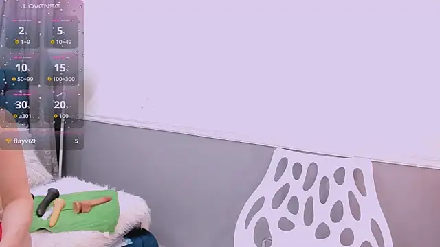 Oriana Jhonson online show from 11-08-25, 09:42