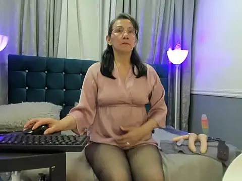 Snapshot of Oriana_Jhonson chatting on 05-27-26, 01:57 Oriana Jhonson online show from 05-27-26, 01:57