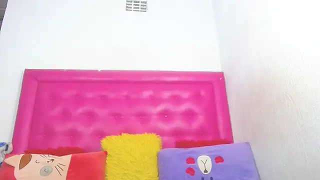 LoloQueen5 online show from 04-04-26, 08:17