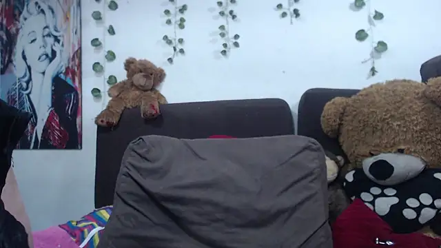 Samanta milf84 online show from 04-18-26, 07:07