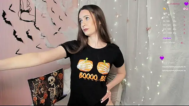 Snapshot of Monica_Velvet chatting on 11-03-25, 12:46 Monica Velvet online show from 11-03-25, 12:46