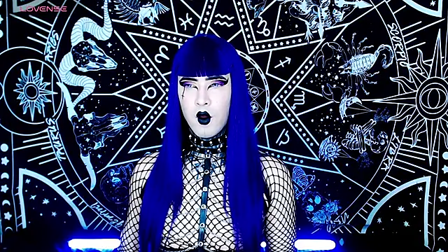 Snapshot of naomi_satan chatting on 10-30-25, 02:02 naomi satan online show from 10-30-25, 02:02