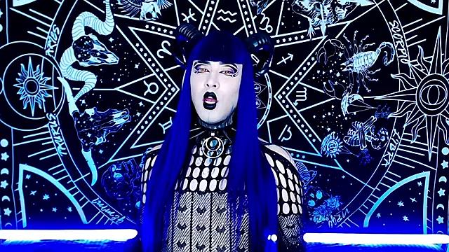 Snapshot of naomi_satan chatting on 11-29-25, 12:24 naomi satan online show from 11-29-25, 12:24