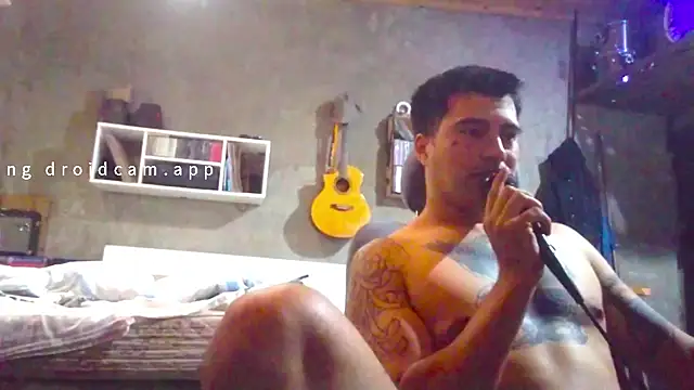 Snapshot of parca13 chatting on 11-14-25, 04:22 parca13 online show from 11-14-25, 04:22