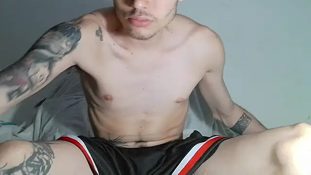 Snapshot of Onzas_ chatting on 03-22-26, 10:57 Onzas online show from 03-22-26, 10:57