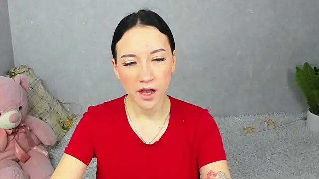 EileenMoores online show from 12-02-25, 07:14