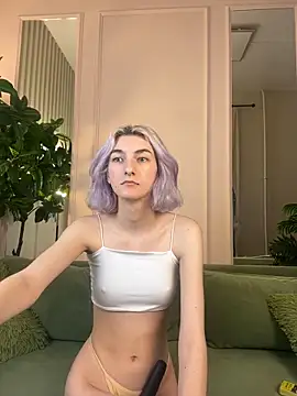 MiaInAir online show from 09-21-25, 05:47