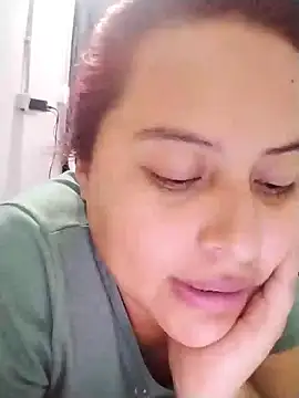 Snapshot of yelezia chatting on 01-12-26, 08:25 yelezia online show from 01-12-26, 08:25