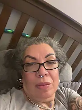 dieseldame1313 online show from 02-12-25, 05:26