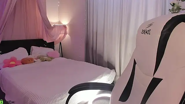 Snapshot of Aria_Mila chatting on 05-28-26, 03:04 Aria Mila online show from 05-28-26, 03:04