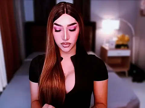 Snapshot of MystiqueQueen chatting on 03-25-26, 07:14 MystiqueQueen online show from 03-25-26, 07:14