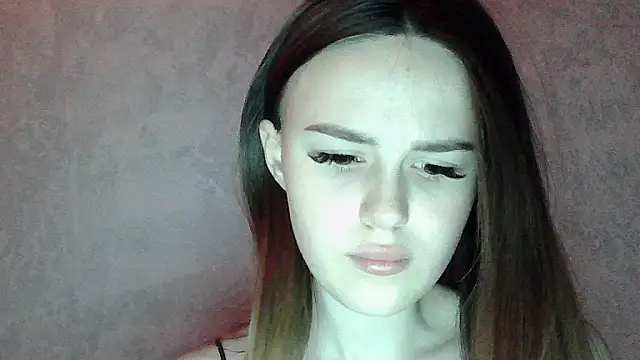 SweetLoraa online show from 03-31-26, 04:07