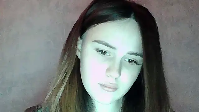 SweetLoraa online show from 04-12-26, 07:19