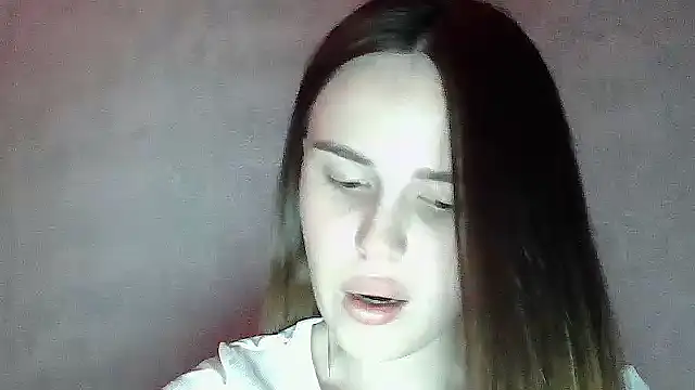 SweetLoraa online show from 06-08-26, 07:47