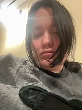 SunnyLeila2101 online show from 10-18-25, 05:57