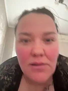 SunnyLeila2101 online show from 04-01-26, 12:06