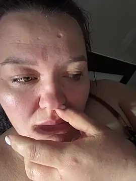 SunnyLeila2101 online show from 04-18-26, 07:58