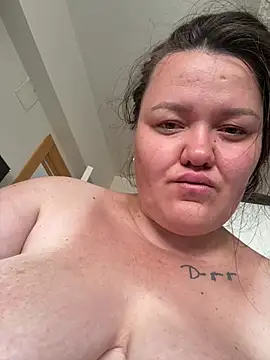 SunnyLeila2101 online show from 06-21-26, 11:46