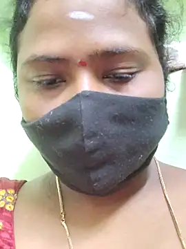 Snapshot of Tamilreethu chatting on 09-28-25, 04:18 Tamilreethu online show from 09-28-25, 04:18