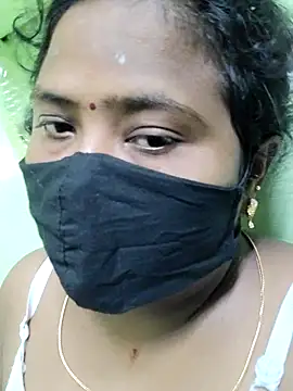 Snapshot of Tamilreethu chatting on 10-02-25, 06:26 Tamilreethu online show from 10-02-25, 06:26