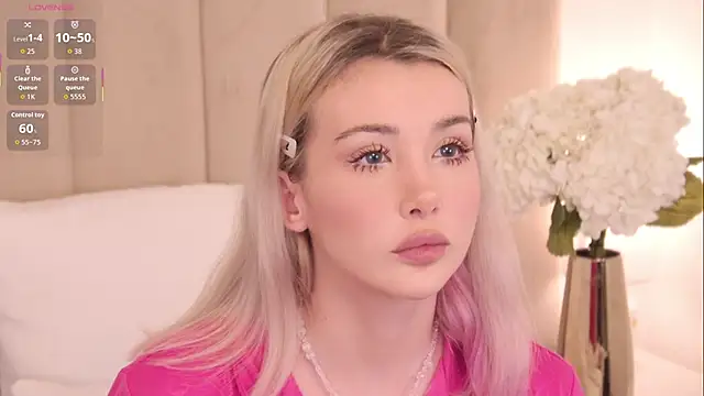 Nesolla online show from 10-20-25, 07:03