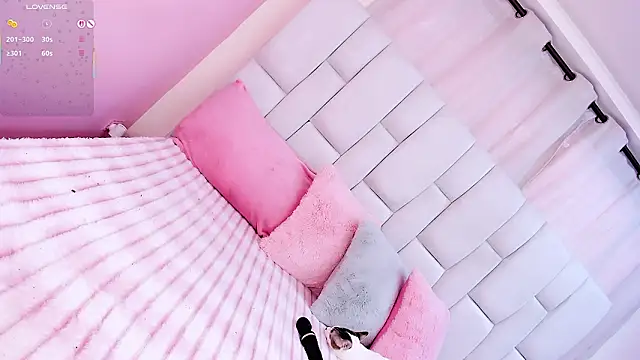 Snapshot of Ana_leal chatting on 01-16-26, 06:34 Ana leal online show from 01-16-26, 06:34