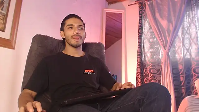 ArturoCardona  online show from 05-30-26, 02:36
