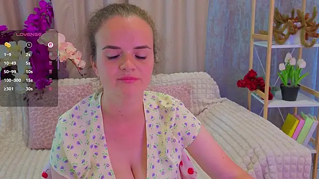 Luisa Rosee online show from 07-06-26, 04:31