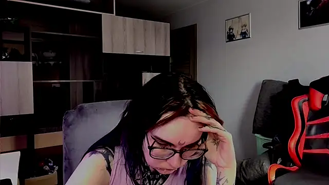 HighelikeGirl online show from 09-16-25, 09:43