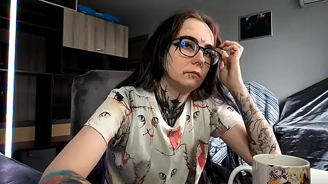 HighelikeGirl online show from 09-29-25, 09:03