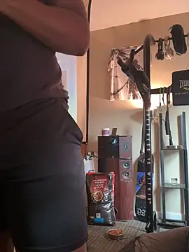 KeYBuMp323 online show from 10-05-25, 04:05