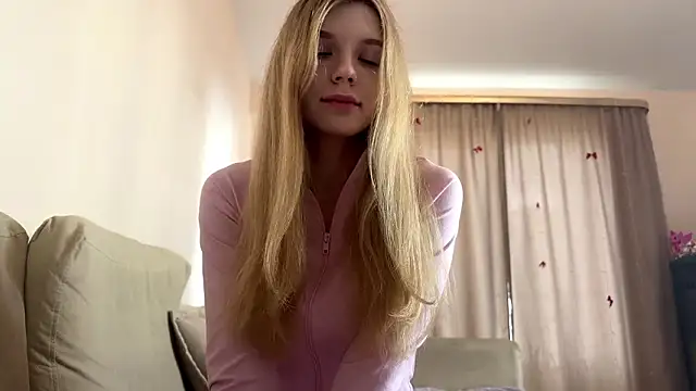 FruityXo online show from 03-06-26, 12:56