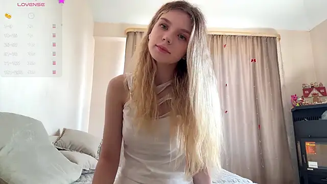 FruityXo online show from 07-17-26, 11:39