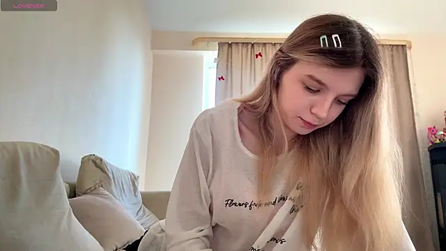 FruityXo online show from 07-31-26, 01:21