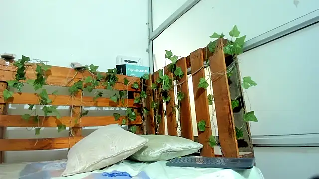 cris dulce online show from 04-07-26, 12:00