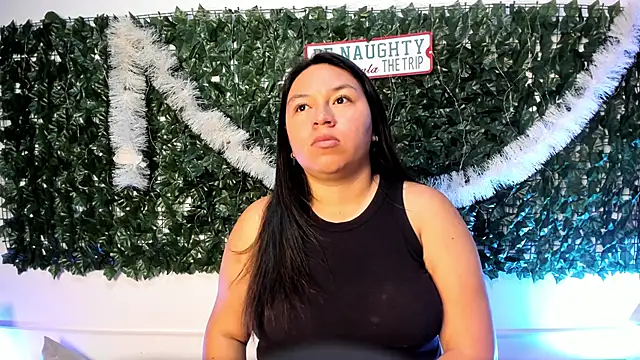 BellaRoux1 online show from 12-19-25, 12:12