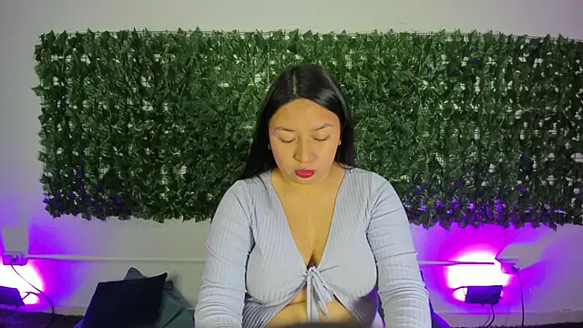 BellaRoux1 online show from 02-21-26, 12:28