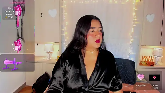 LilyWhitney online show from 10-29-25, 04:15