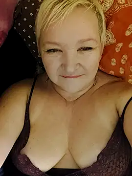 ForgeMeNot51 online show from 10-24-25, 05:59