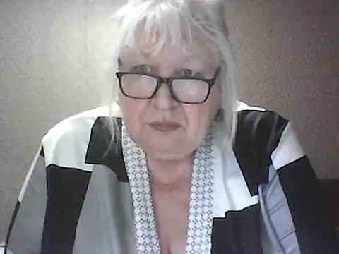 Alexia64231 online show from 04-25-26, 02:14