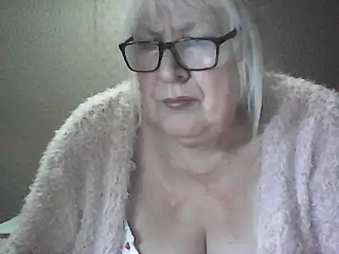 Alexia64231 online show from 04-27-26, 02:53