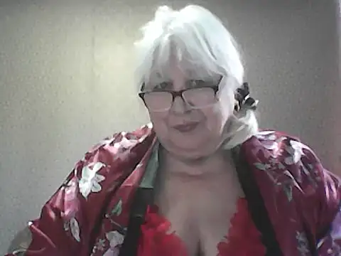 Snapshot of Alexia64231 chatting on 05-05-26, 05:26 Alexia64231 online show from 05-05-26, 05:26