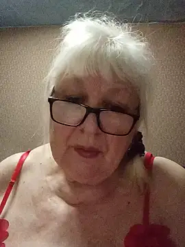 Snapshot of Alexia64231 chatting on 06-08-26, 02:12 Alexia64231 online show from 06-08-26, 02:12