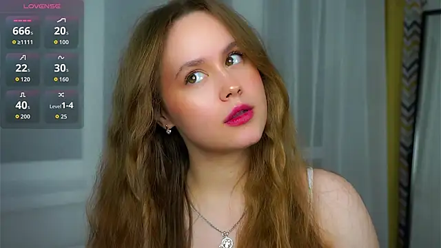 SusannaScholler online show from 10-29-25, 07:04