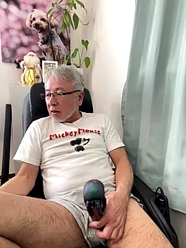 gholly2007 online show from 01-13-26, 02:17